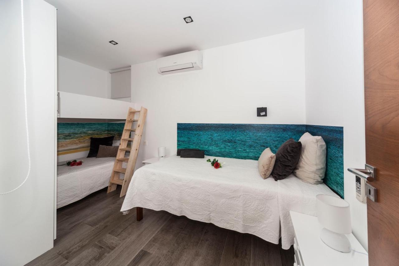 Apartamentos Temisa Puerto del Carmen  Esterno foto